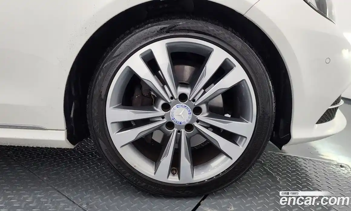 Mercedes-Benz E-Class 2016 3.5 Автомат в Москве № 142232, фото 5