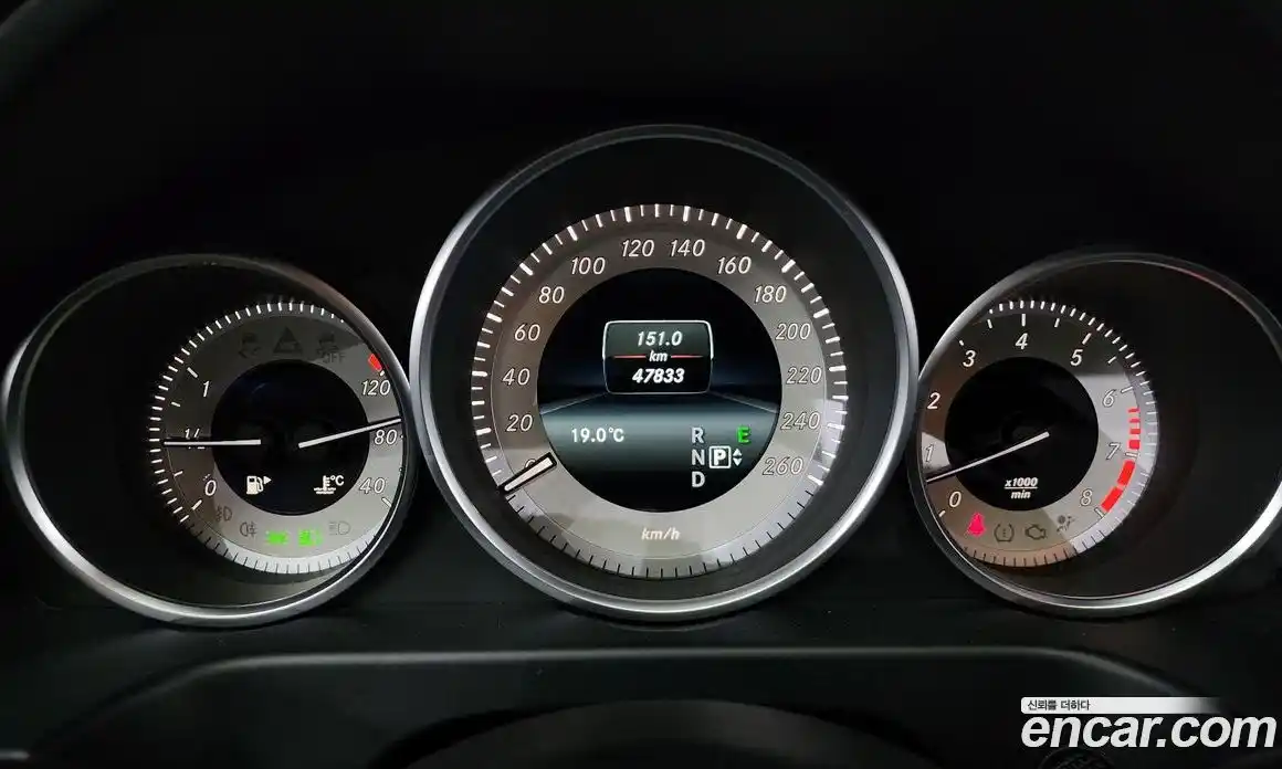 Mercedes-Benz E-Class 2016 3.5 Автомат в Москве № 142232, фото 8