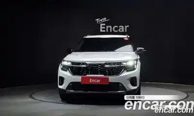 Kia Seltos 2023 2.0 Автомат в Москве № 14280, миниатюра 3