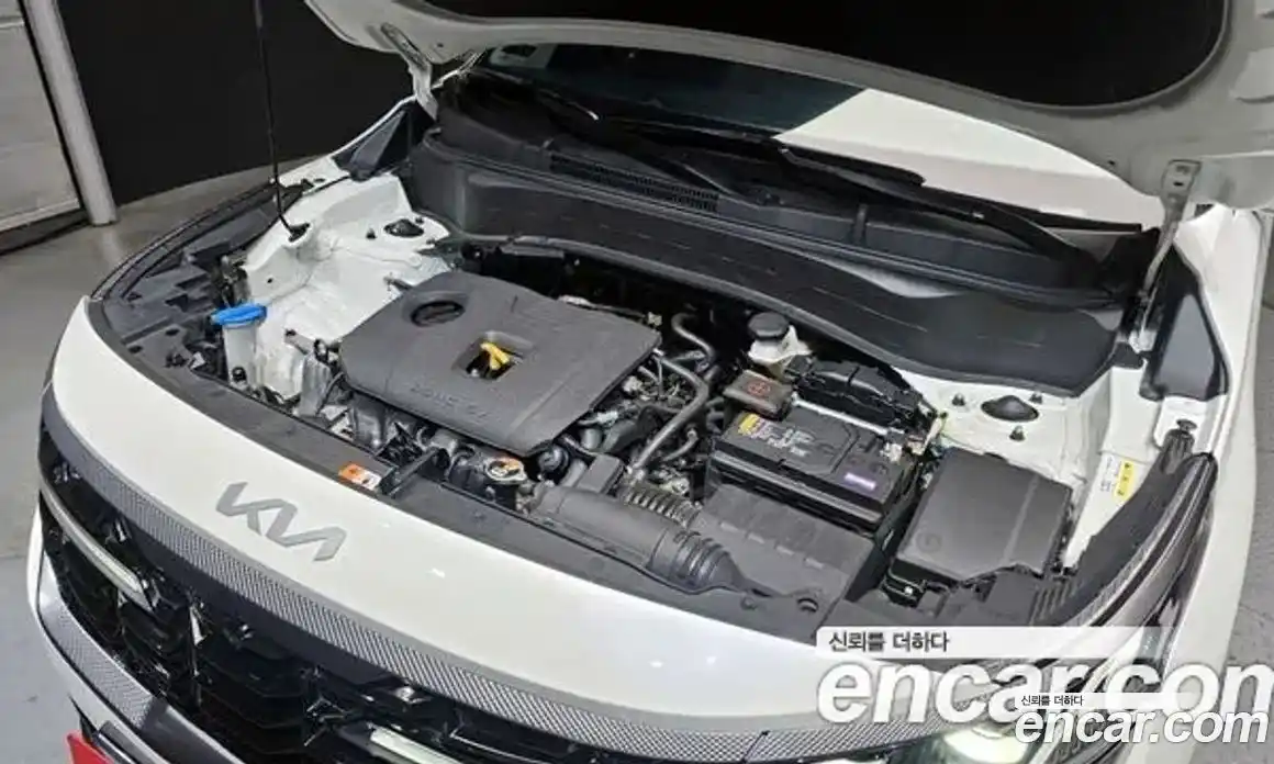 Kia Seltos 2023 2.0 Автомат в Москве № 14280, фото 6