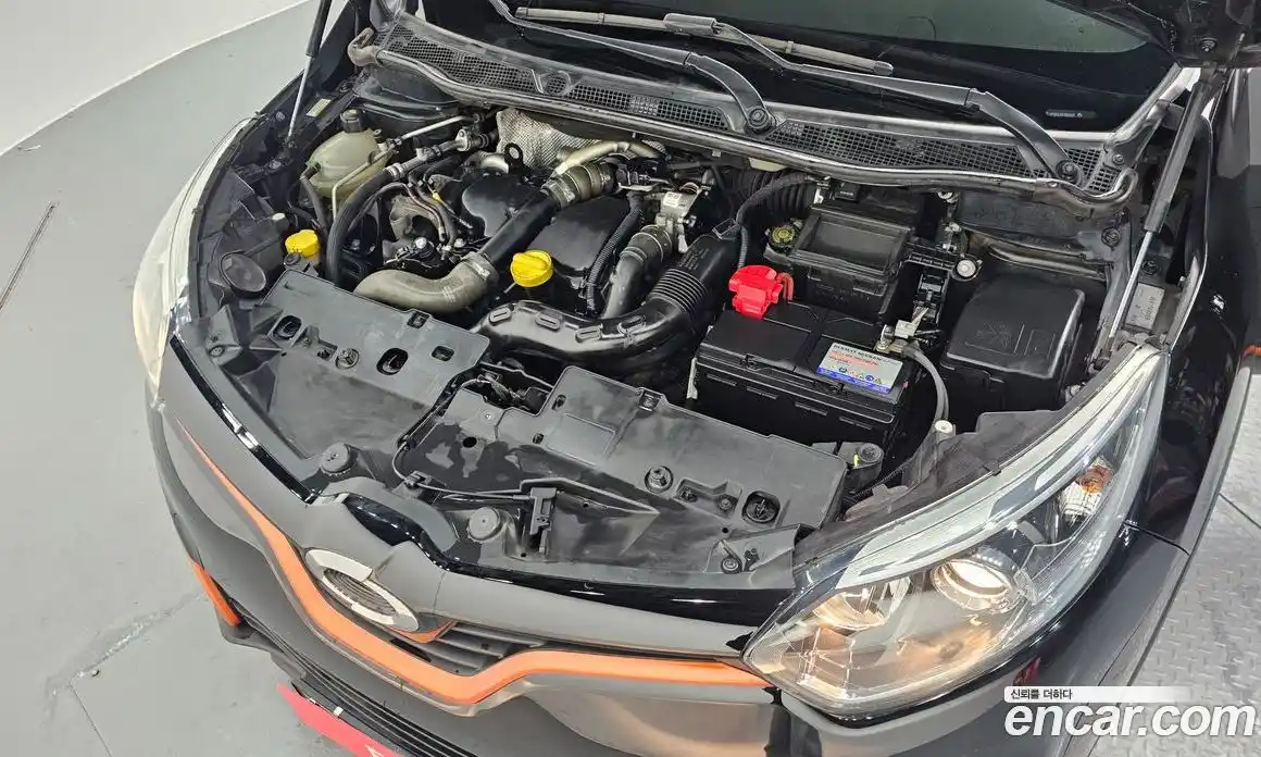 Renault QM3 2015 1.5 Автомат в Москве № 144190, фото 12