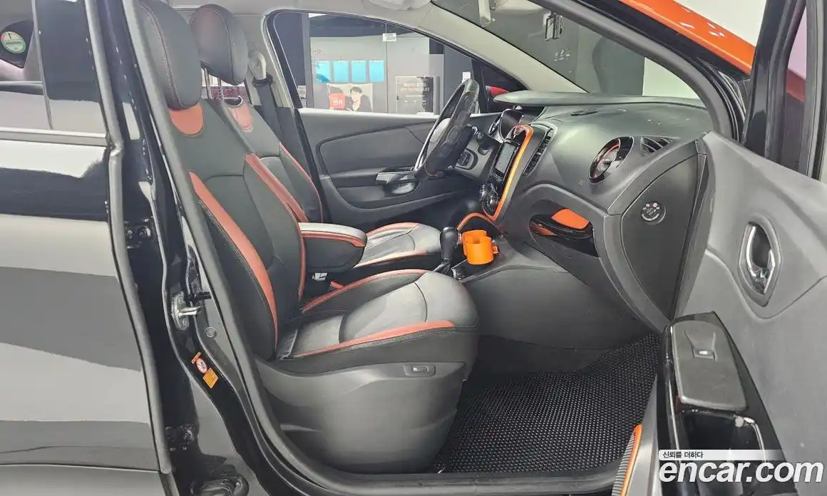 Renault QM3 2015 1.5 Автомат в Москве № 144190, фото 13