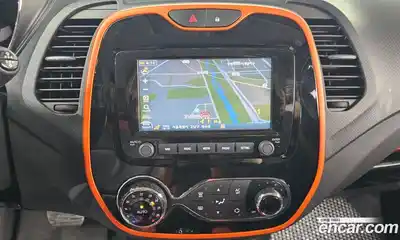 Renault QM3 2015 1.5 Автомат в Москве № 144190, миниатюра 2