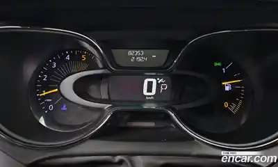 Renault QM3 2015 1.5 Автомат в Москве № 144190, миниатюра 9