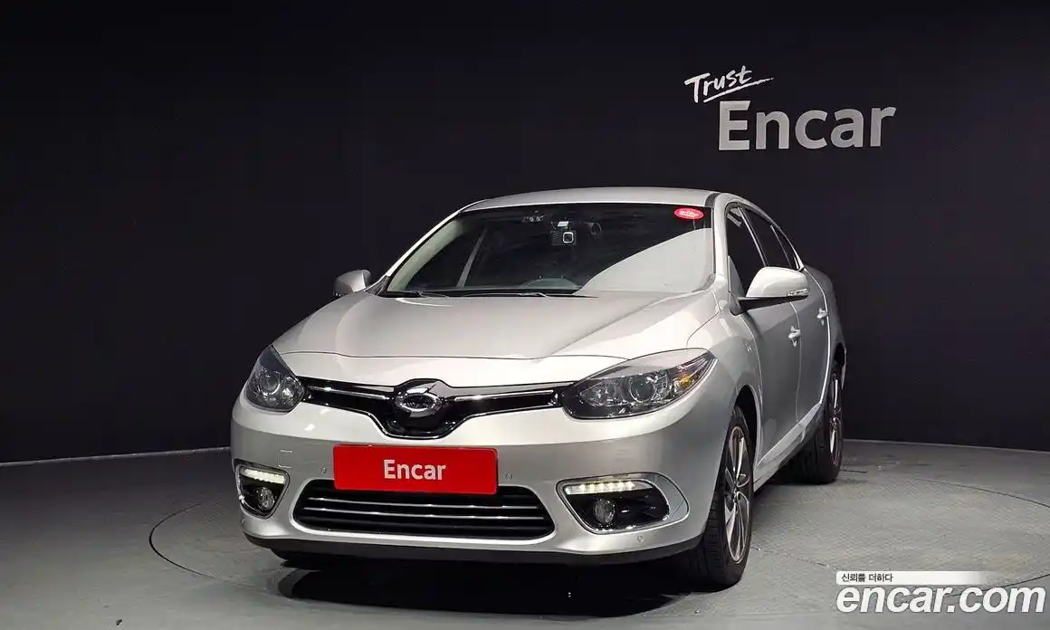 Renault SM3 2015 1.6 Автомат в Москве № 149972, фото 20