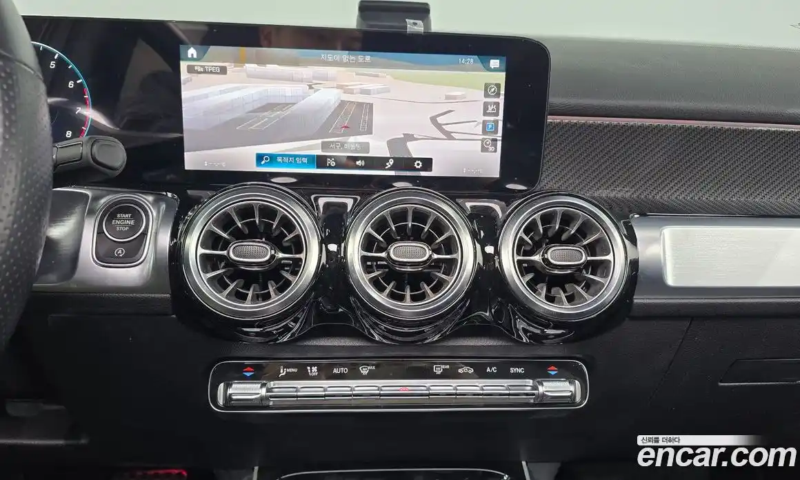 Mercedes-Benz GLB-Class 2022 2.0 Автомат в Москве № 150819, фото 14