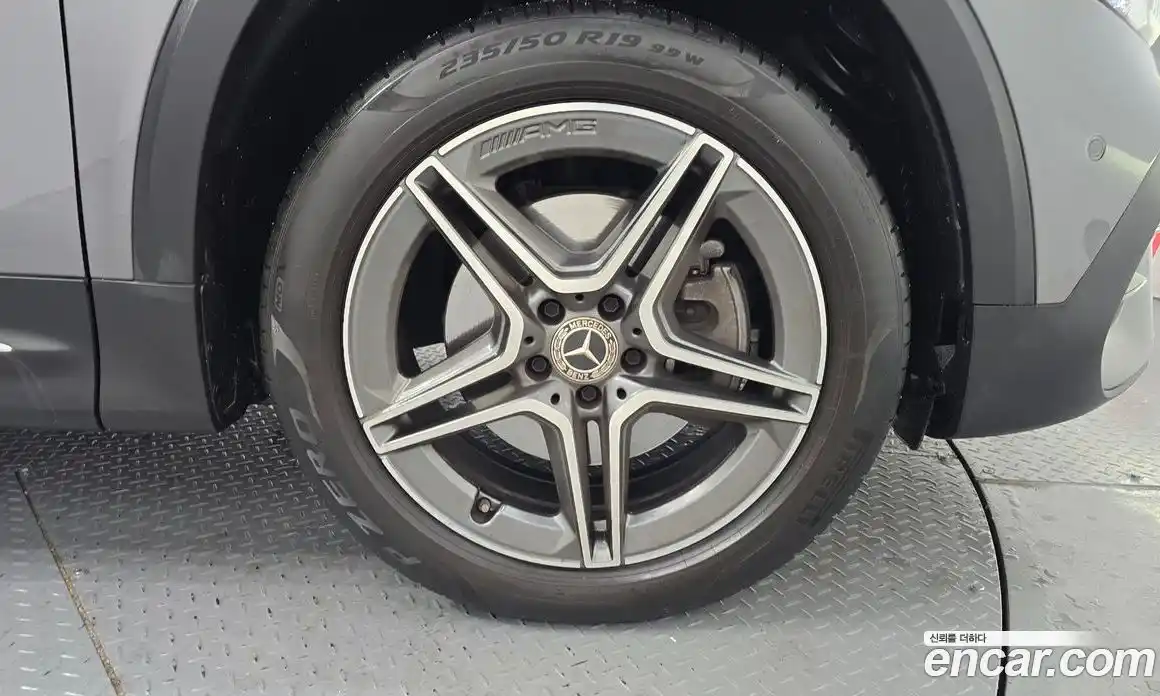 Mercedes-Benz GLB-Class 2022 2.0 Автомат в Москве № 150819, фото 5