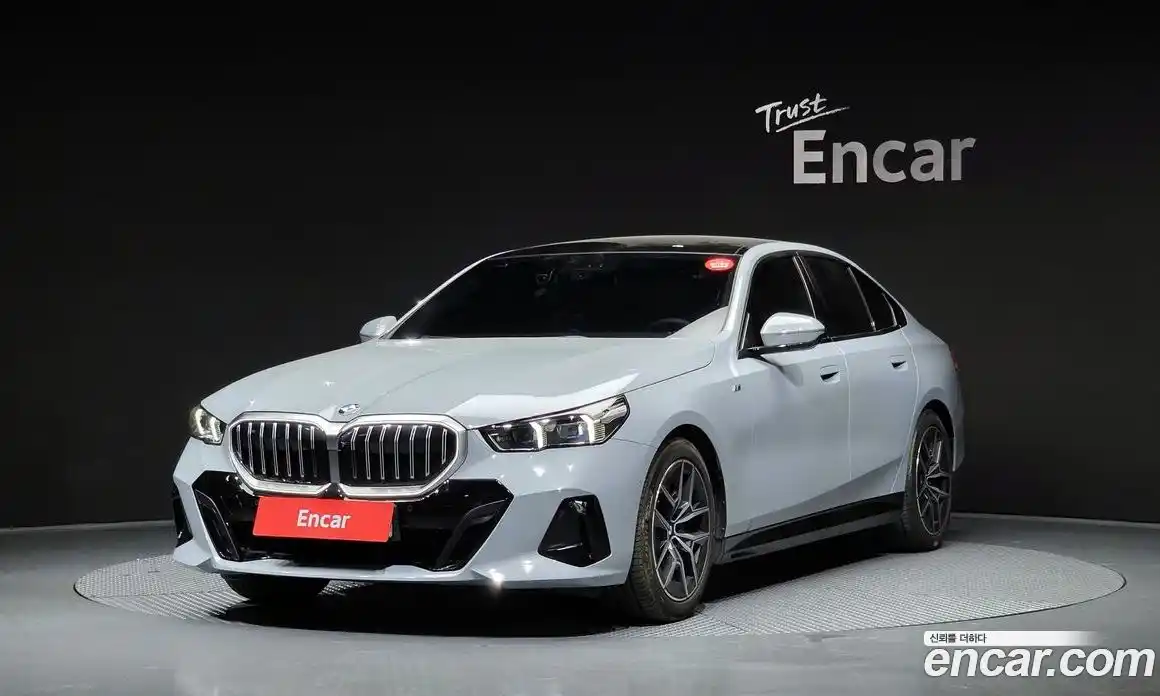 BMW 5-Series 2025 2.0 Автомат в Москве № 153986, фото 1