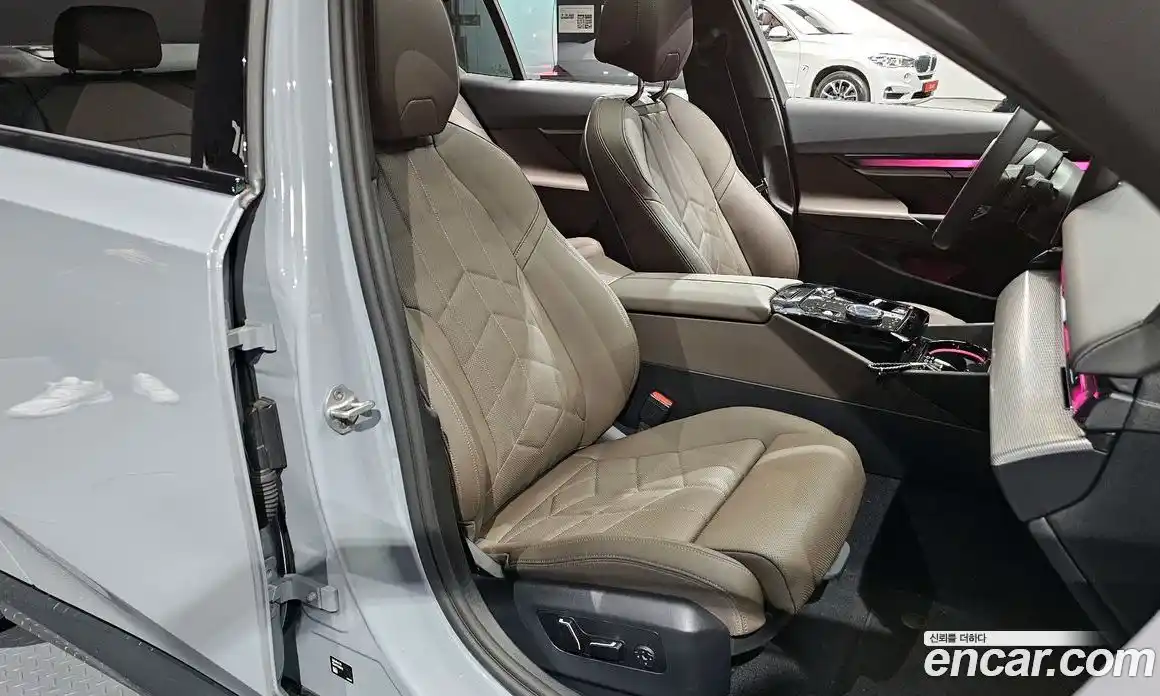 BMW 5-Series 2025 2.0 Автомат в Москве № 153986, фото 6