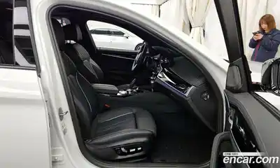 BMW 5-Series 2023 2.0 Автомат в Москве № 154164, миниатюра 9