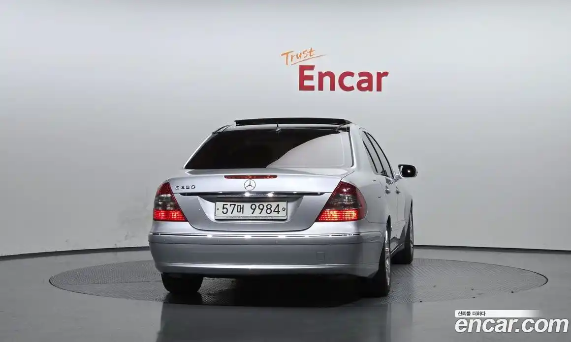 Mercedes-Benz E-Class 2009 3.5 Автомат в Москве № 157817, фото 11