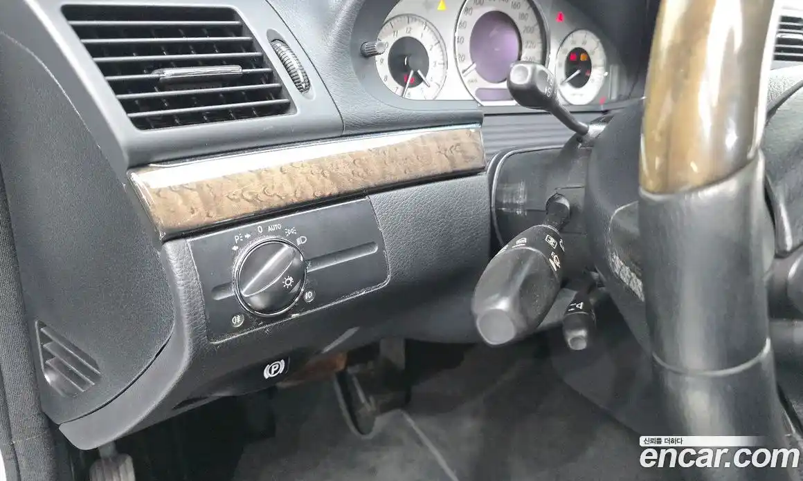 Mercedes-Benz E-Class 2009 3.5 Автомат в Москве № 157817, фото 12