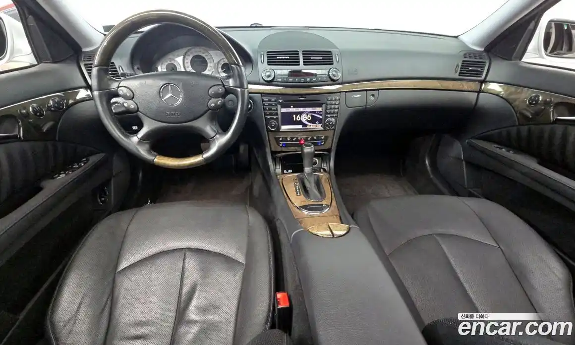 Mercedes-Benz E-Class 2009 3.5 Автомат в Москве № 157817, фото 20