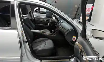 Mercedes-Benz E-Class 2009 3.5 Автомат в Москве № 157817, миниатюра 2