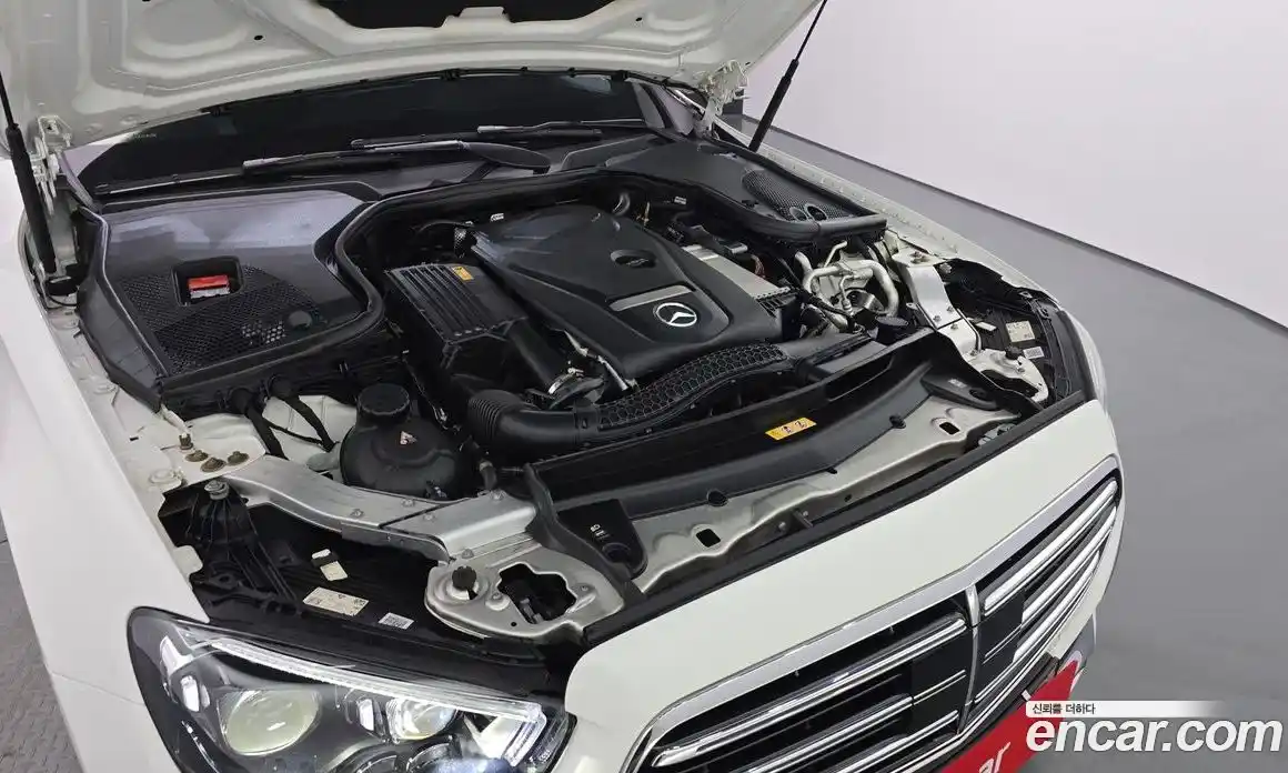 Mercedes-Benz E-Class 2021 2.0 Автомат в Москве № 158263, фото 15