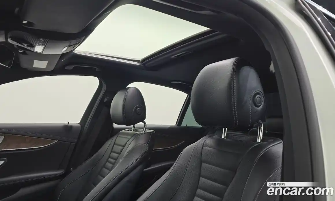 Mercedes-Benz E-Class 2021 2.0 Автомат в Москве № 158263, фото 19