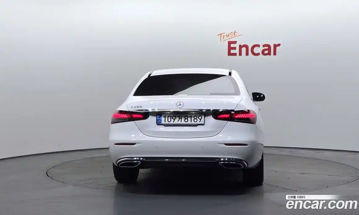 Mercedes-Benz E-Class 2021 2.0 Автомат в Москве № 158263, фото 5