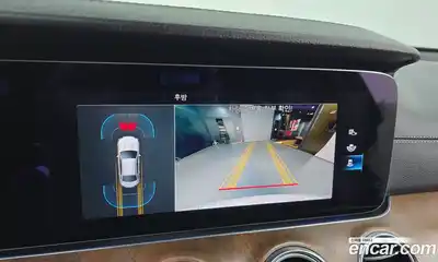 Mercedes-Benz E-Class 2021 2.0 Автомат в Москве № 158263, миниатюра 6