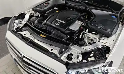 Mercedes-Benz E-Class, 2022