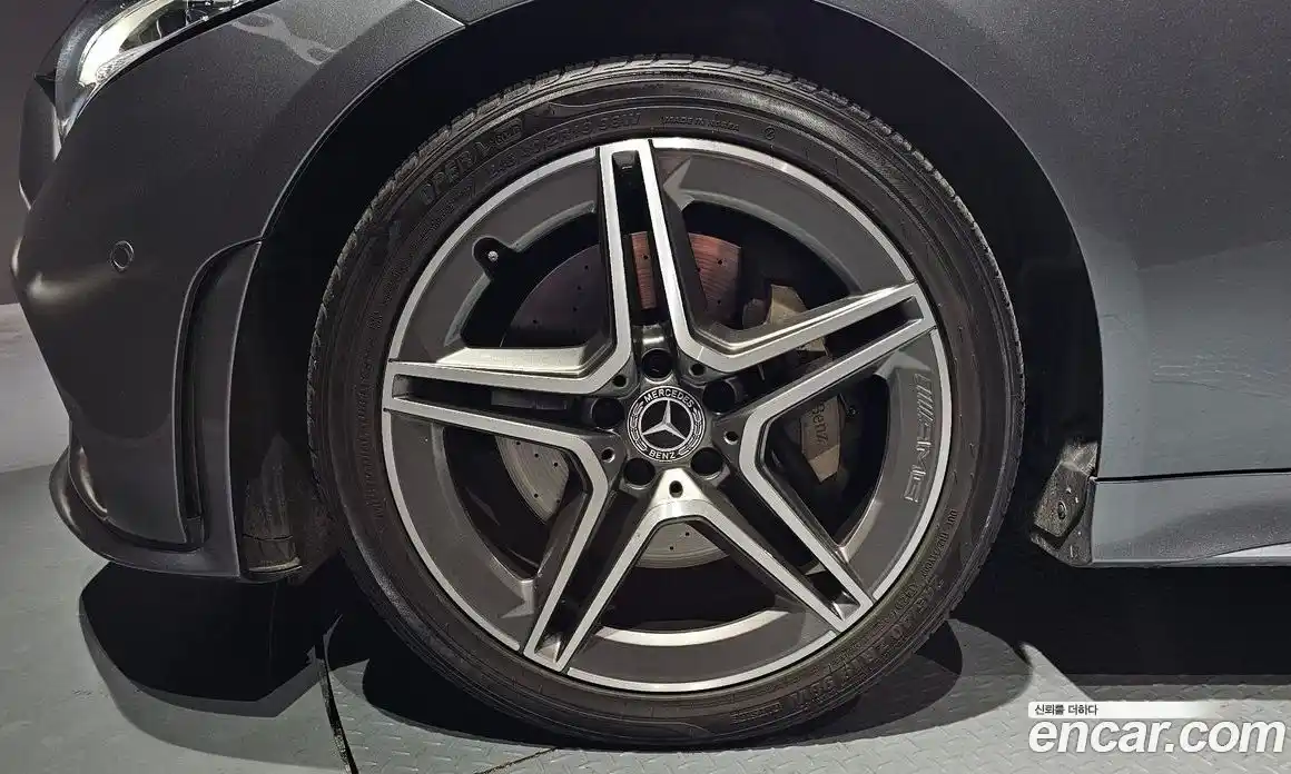 Mercedes-Benz CLS-Class 2019 1.9 Автомат в Москве № 160488, фото 5