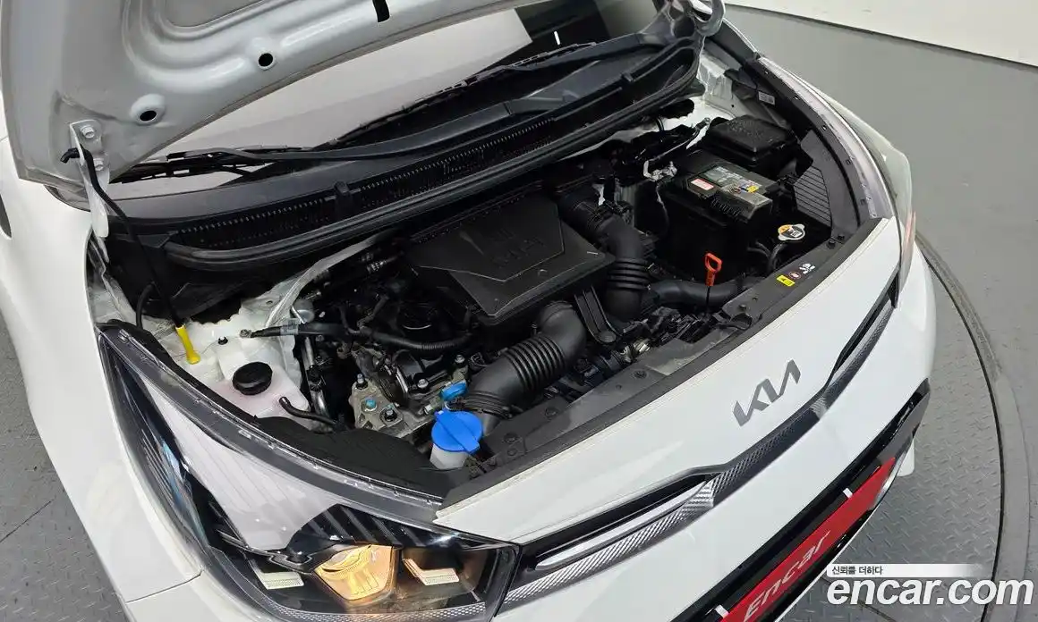 Kia Morning 2023 1.0 Автомат в Москве № 16086, фото 13