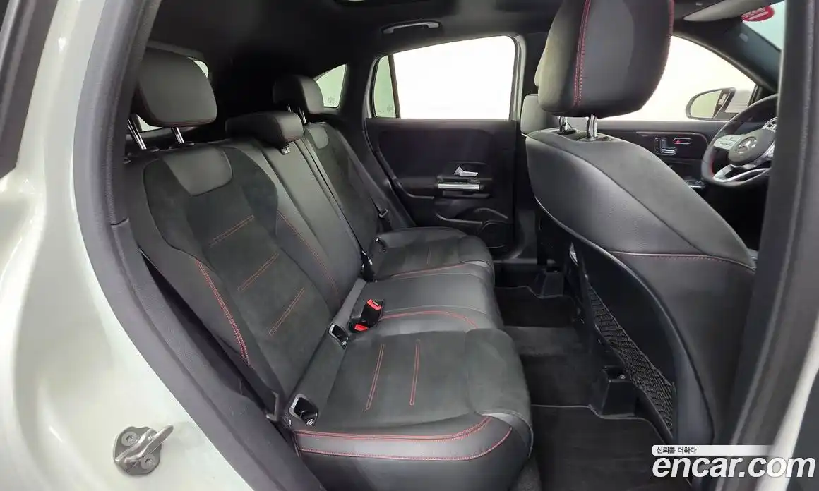 Mercedes-Benz GLA-Class 2021 2.0 Автомат в Москве № 160873, фото 19