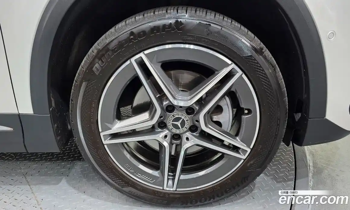 Mercedes-Benz GLA-Class 2021 2.0 Автомат в Москве № 160873, фото 5