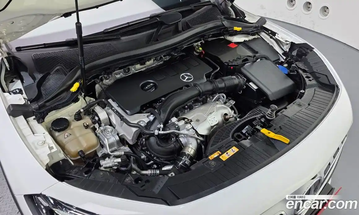 Mercedes-Benz GLA-Class 2021 2.0 Автомат в Москве № 160873, фото 6