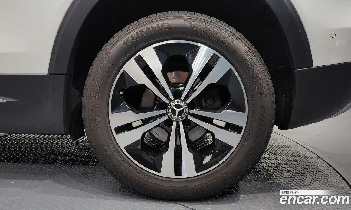 Mercedes-Benz GLB-Class 2023 1.9 Автомат в Москве № 160958, фото 7