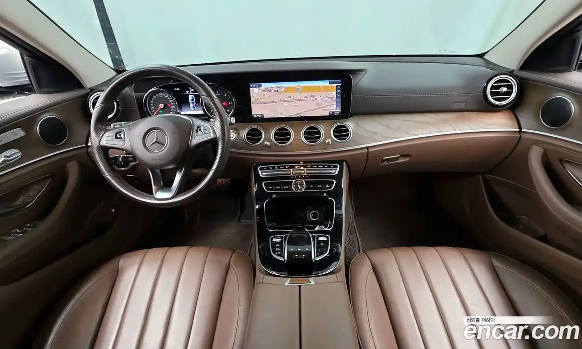 Mercedes-Benz E-Class 2017 1.9 Автомат в Москве № 161004, фото 12