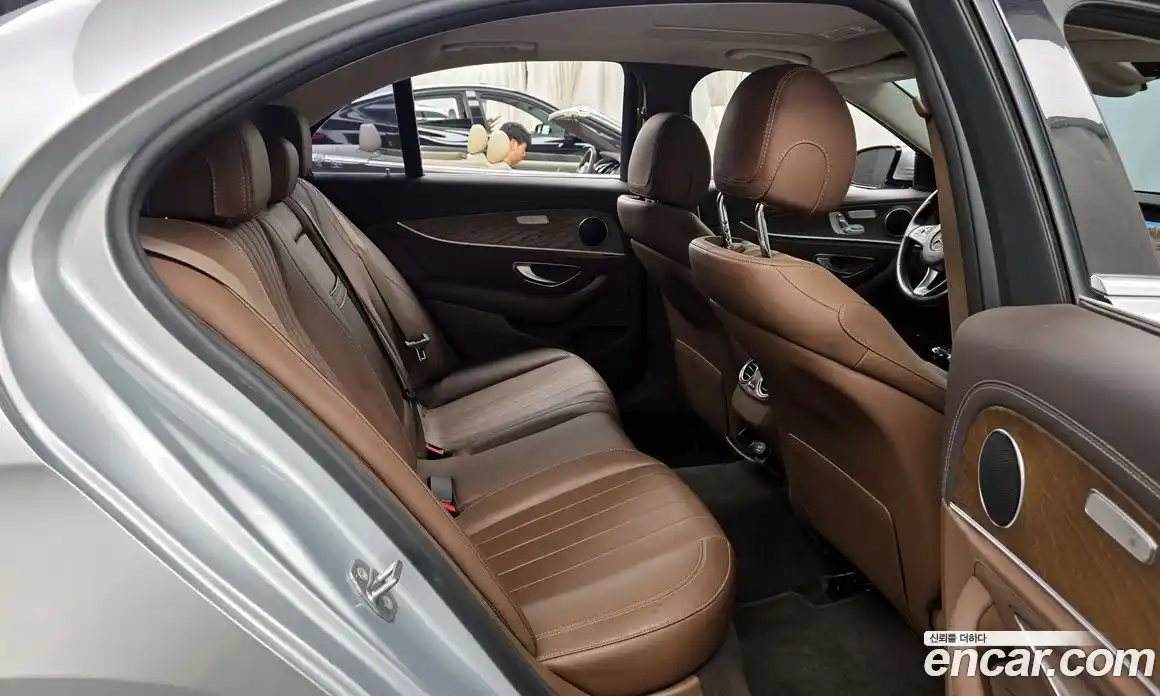 Mercedes-Benz E-Class 2017 1.9 Автомат в Москве № 161004, фото 20