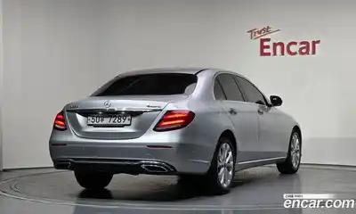 Mercedes-Benz E-Class 2017 1.9 Автомат в Москве № 161004, миниатюра 2