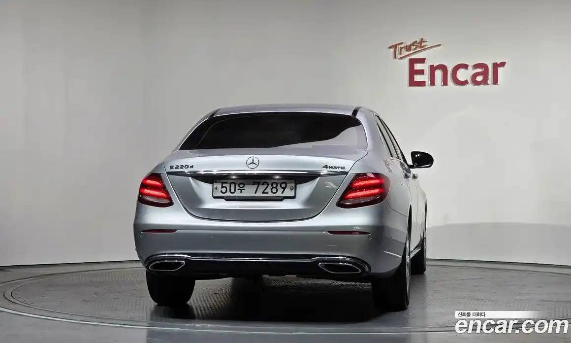 Mercedes-Benz E-Class 2017 1.9 Автомат в Москве № 161004, фото 5