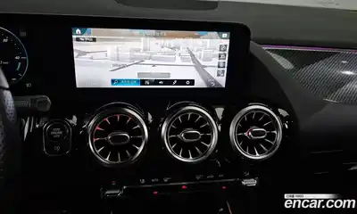 Mercedes-Benz GLA-Class 2021 2.0 Автомат в Москве № 161136, миниатюра 3