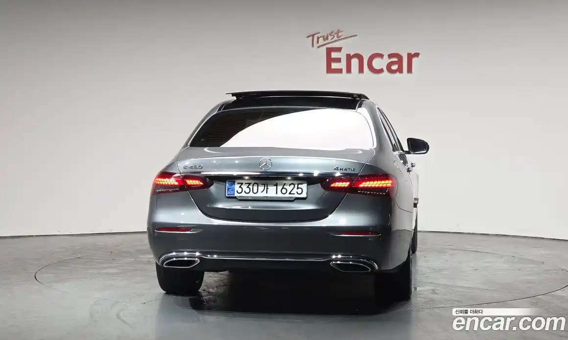 Mercedes-Benz E-Class 2021 3.0 Автомат в Москве № 161771, фото 9