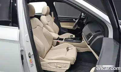 Audi Q5 2023 2.0 Автомат в Москве № 162894, миниатюра 7