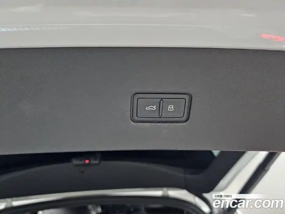 Audi Q8 2023 3.0 Автомат в Москве № 164027, фото 20