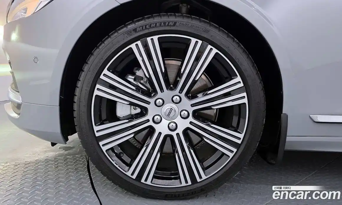 Volvo S90 2025 2.0 Автомат в Москве № 164132, фото 6