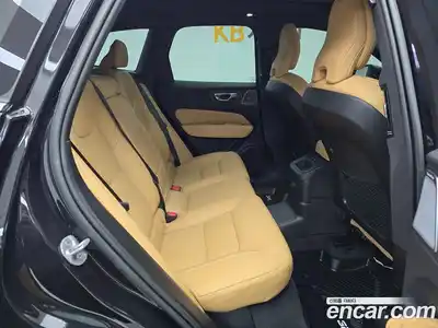 Volvo XC60 2023 2.0 Автомат в Москве № 164748, миниатюра 11