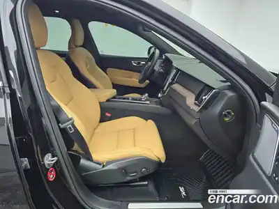 Volvo XC60 2023 2.0 Автомат в Москве № 164748, миниатюра 12