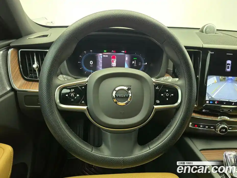 Volvo XC60 2023 2.0 Автомат в Москве № 164748, фото 13