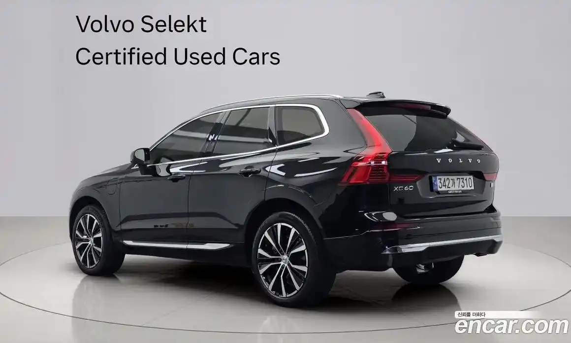 Volvo XC60 2023 2.0 Автомат в Москве № 164748, фото 4