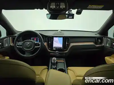 Volvo XC60 2023 2.0 Автомат в Москве № 164748, миниатюра 7