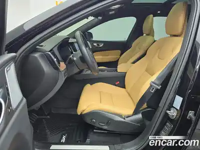 Volvo XC60 2023 2.0 Автомат в Москве № 164748, миниатюра 10