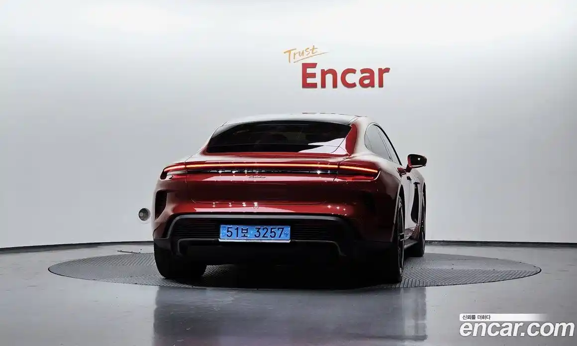 Porsche Taycan 2025 0.1 Автомат в Москве № 164887, фото 4