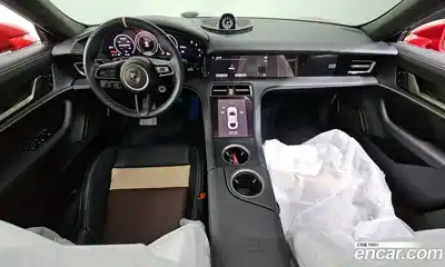 Porsche Taycan 2025 0.1 Автомат в Москве № 164887, миниатюра 7