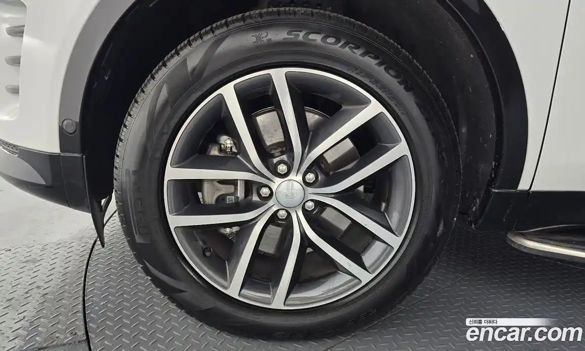 Land Rover Discovery Sport 2025 2.0 Автомат в Москве № 165938, фото 4