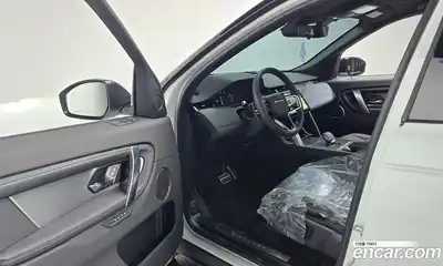 Land Rover Discovery Sport 2025 2.0 Автомат в Москве № 165938, миниатюра 9