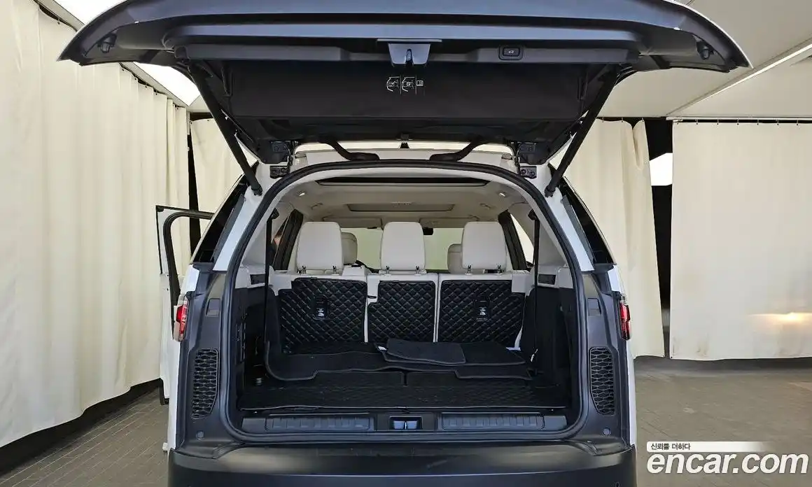 Land Rover Discovery 2023 2.0 Автомат в Москве № 166119, фото 20