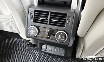 Land Rover Discovery 2023 2.0 Автомат в Москве № 166119, миниатюра 7